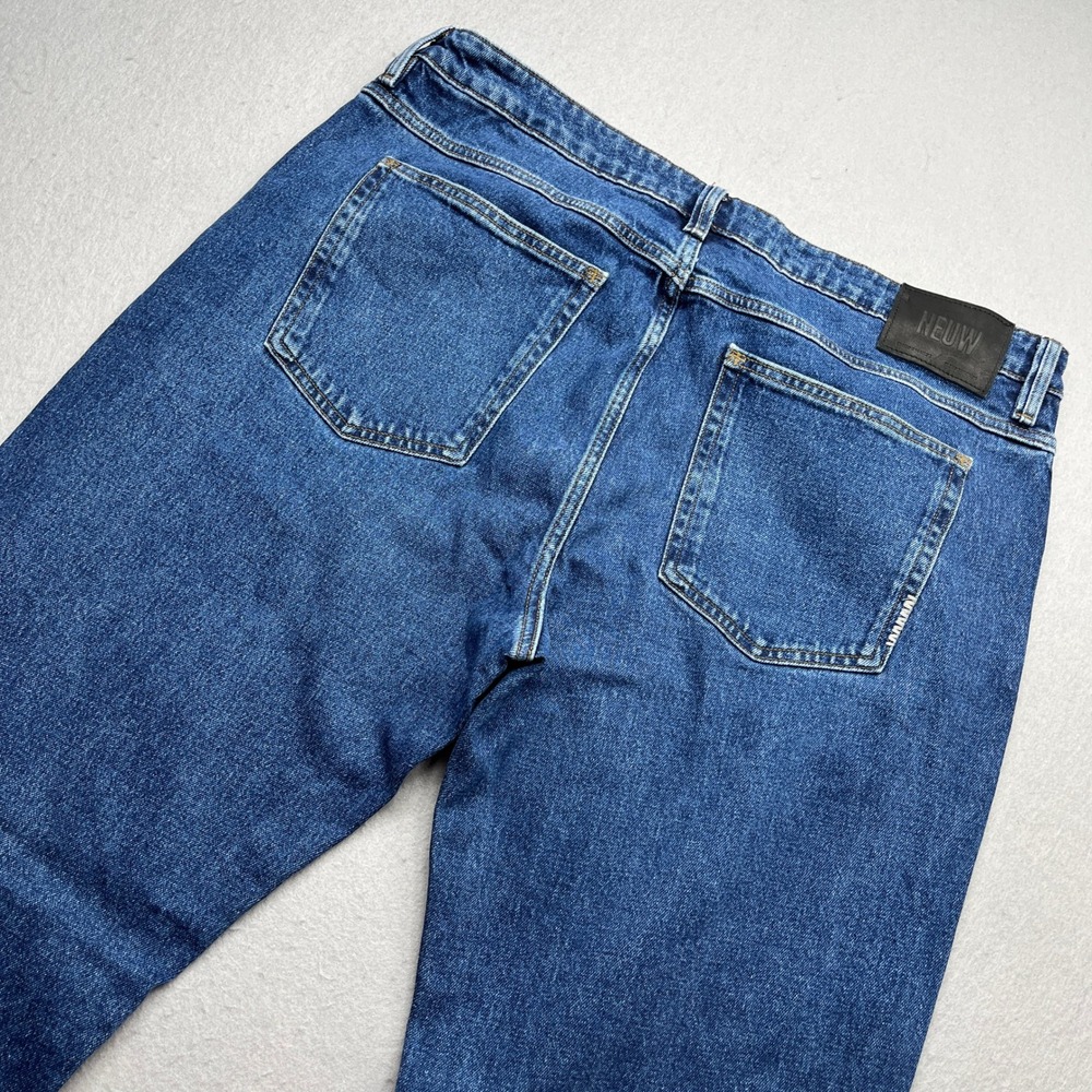 Neuw Men's Straight Leg Jeans Blue Medium Wash Size 38x32 Modern Streetwear